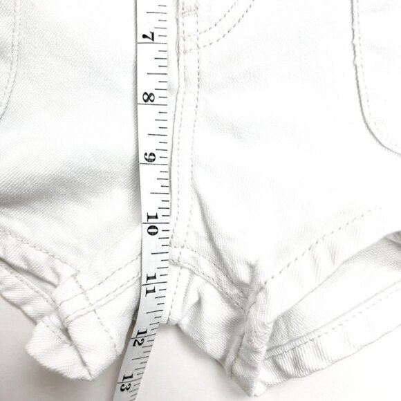 Free People Sweet Surrender Floral Lace Trim Denim Shorts. White. Size 27 - Picture 9 of 15